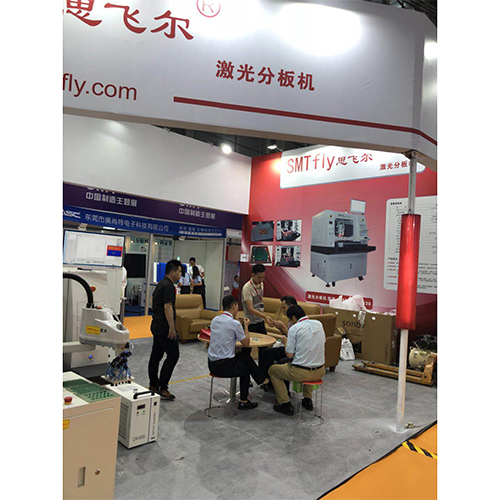 拼多多今晚上市，黃崢回應爭議：老百姓退款了下次可能還來